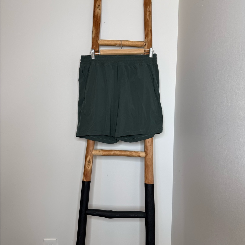 lululemon athletica Men's Pace breaker 7” liner less short